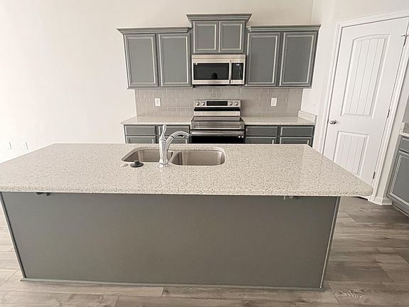 4th image of 5737 Dockside Dr