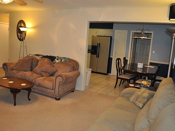 Family room to kitchen