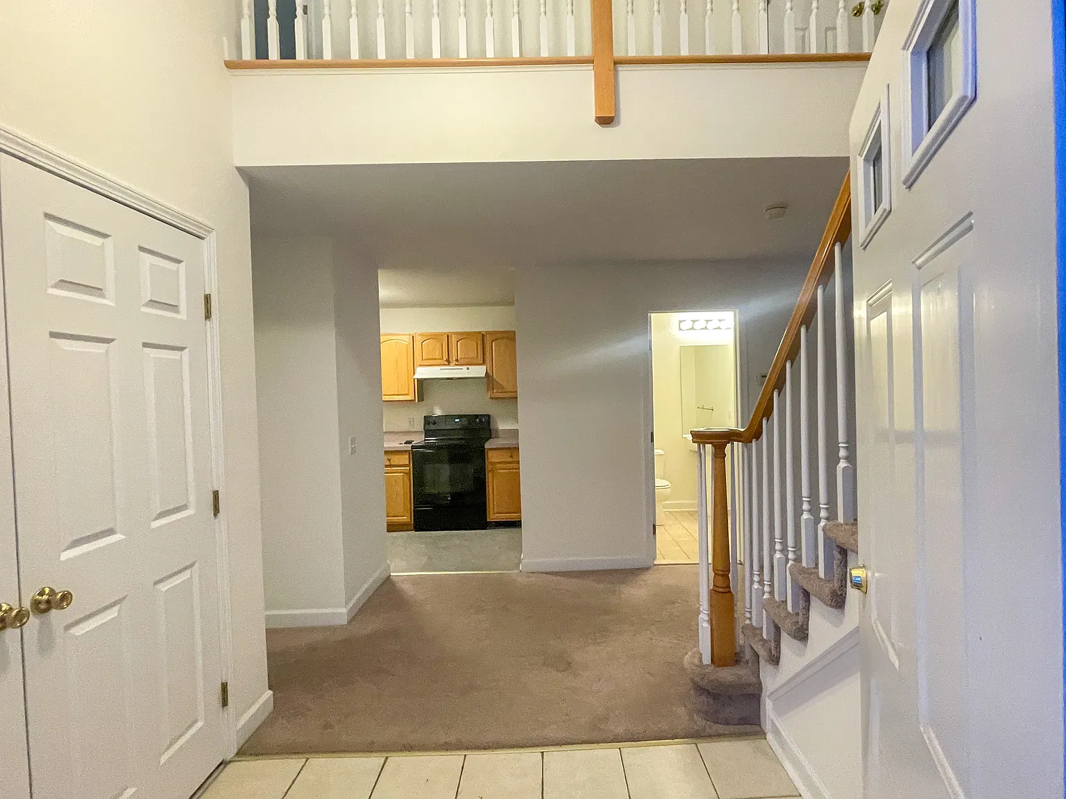 2 bed, 2.5 bath, 1600 sqft, $2,800 — Photo 3