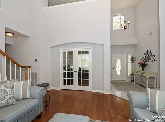 2nd image of 25926 Timberline Dr