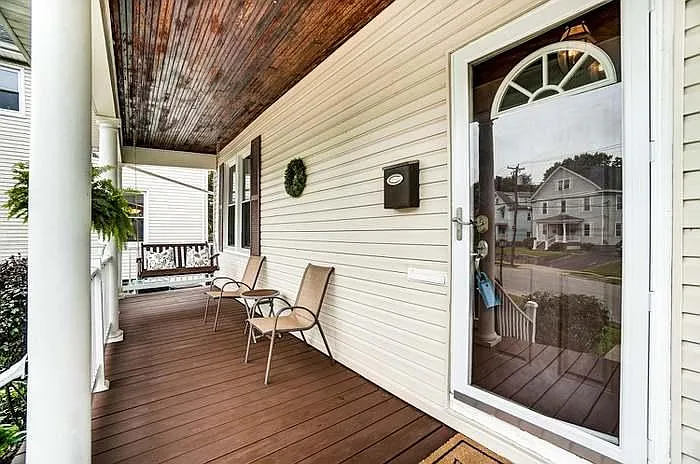 2 bed, 1.5 bath, 1269 sqft, $2,450 — Photo 3