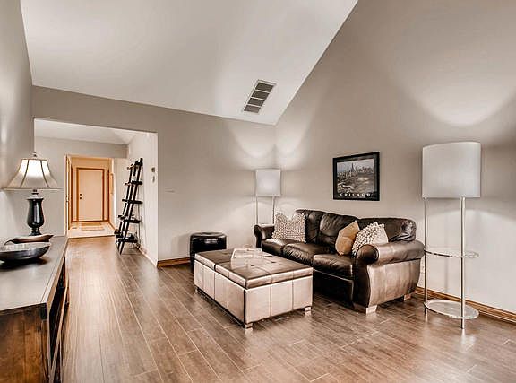4th image of 11131 Regency Dr