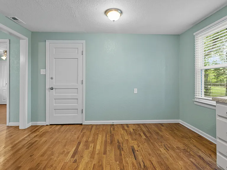 9008 E Gregory Blvd — Photo 13