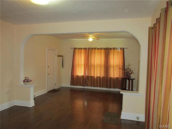 4th image of 3609 Marshall Ave