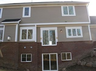 5941 Scott Cir, Clarkston, MI 48348