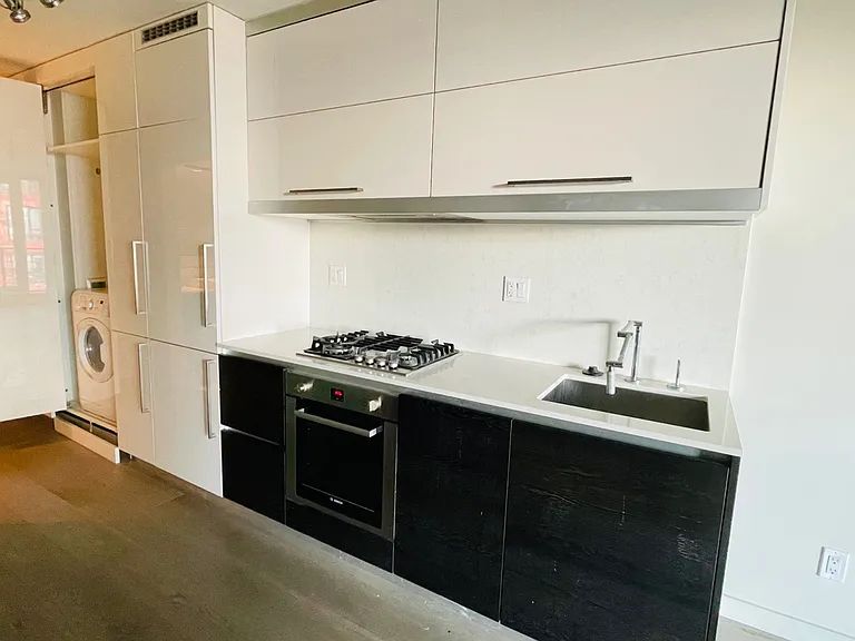 189 Keefer St #502 — Photo 3