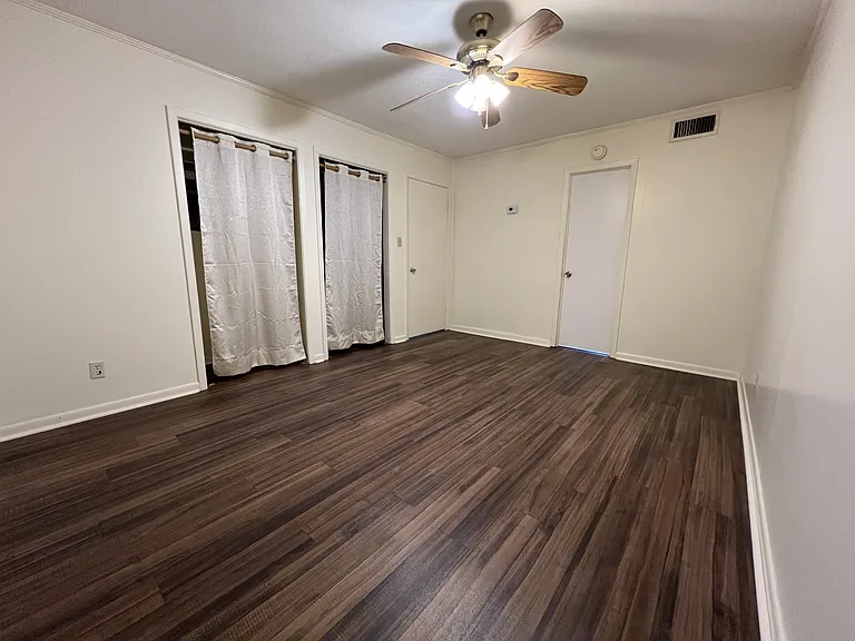 216 Wedgewood St #1 — Photo 5