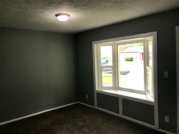 4th image of 5243 Penway St
