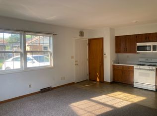 1257 Wauponsee St UNIT B, Morris, IL 60450