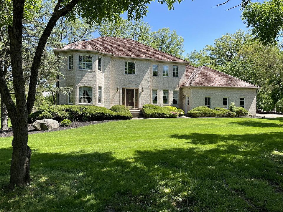 1st image of 33W148 Brewster Creek Cir