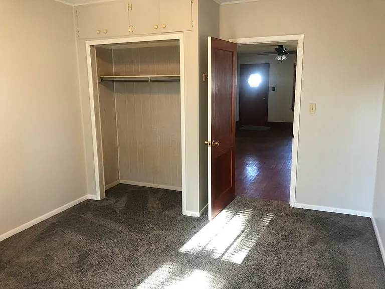 523 S Delaware Ave — Photo 7