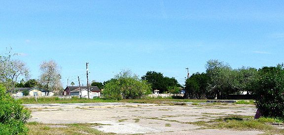 2nd image of 1743 Boca Chica Blvd