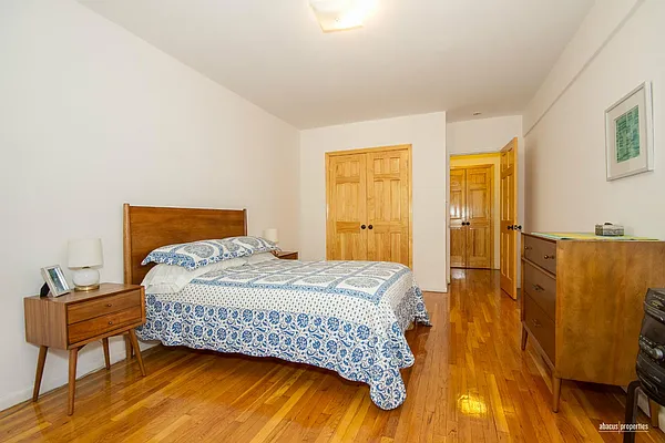 Sold by Abacus Properties | media 14