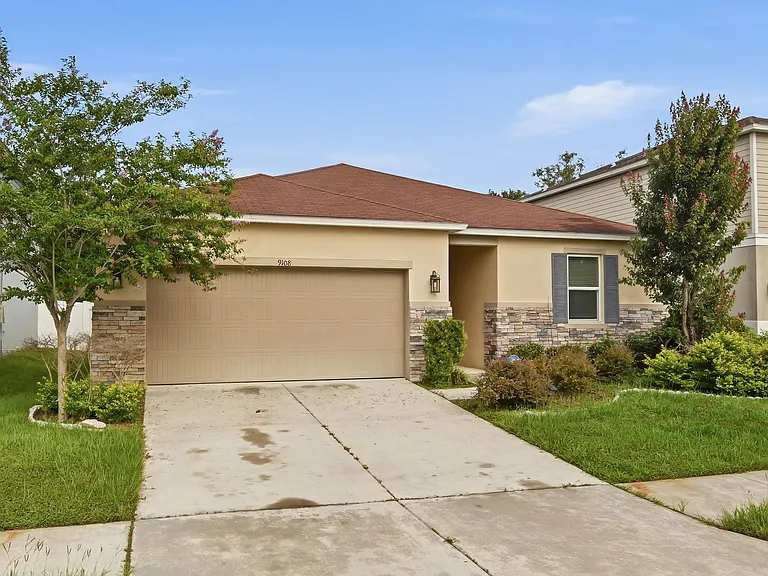 9108 Freedom Hill Dr — Photo 3