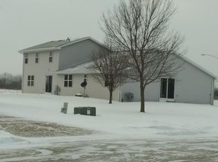 2635 Van View St, Green Bay, WI 54311