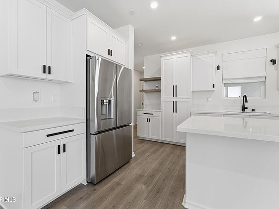 3rd image of 246 Natural Bridge Ln