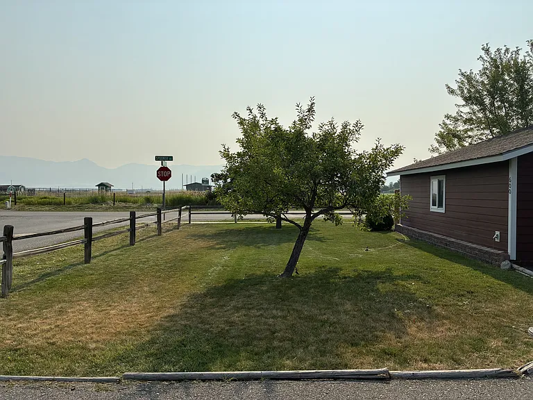 600 Mayfair Dr — Photo 15