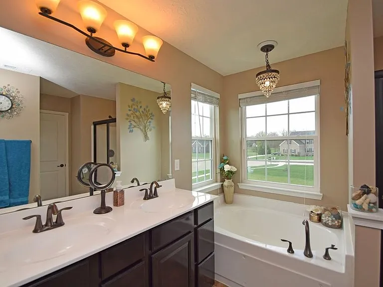 5015 Lakota Woods Dr — Photo 17