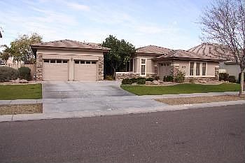 1st image of 3126 E Linda Ln