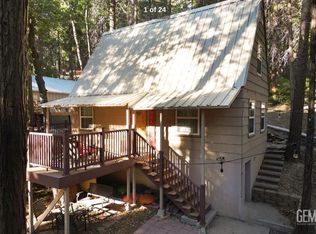 10900 Elm Dr, Wofford Heights, CA