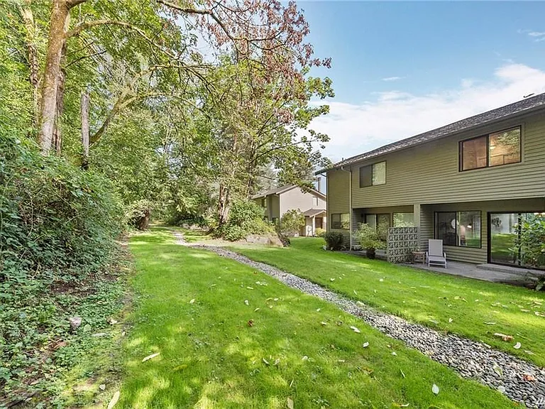 1226 Bellefield Park Ln #1226 — Photo 24
