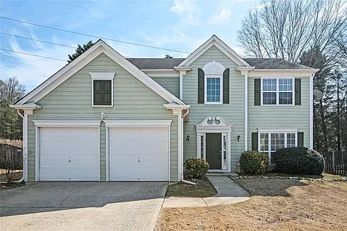 658 Glenbarrett Ct NE Photo 1