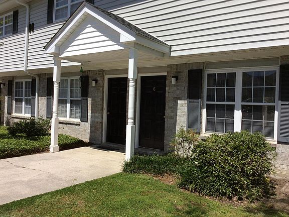 entrance to townhouse