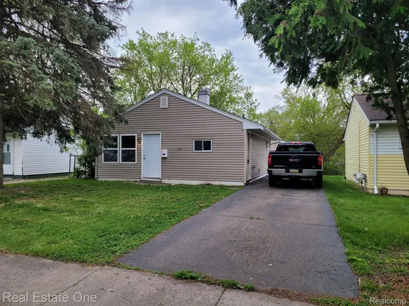 241 W Hopkins Ave, Pontiac, MI 48340