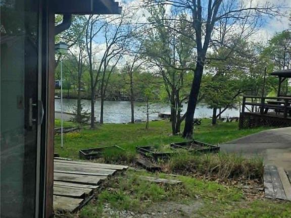 3rd image of 50 Deepwoods Dr