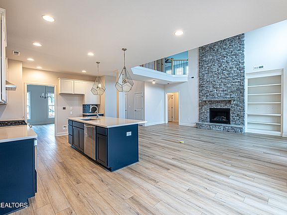 4th image of 1845 Silver Chapel Dr Lot 252