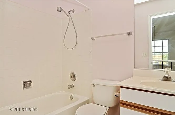 1139 Orleans Dr — Photo 9