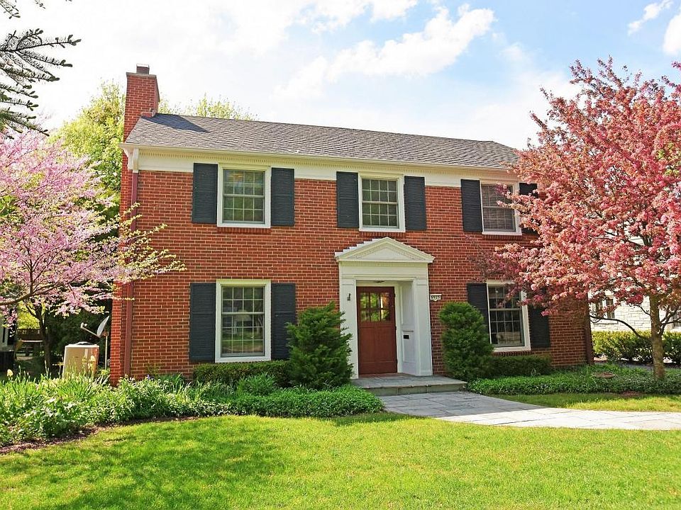 1st image of 6925 N Belmont Ln