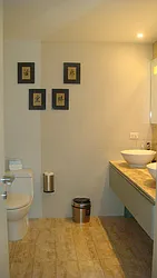 Rented by La Seven Inc.