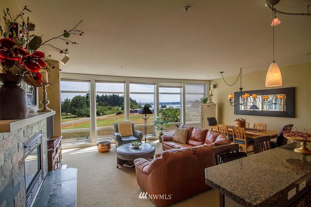 4501 Fidalgo Bay Road photo 1
