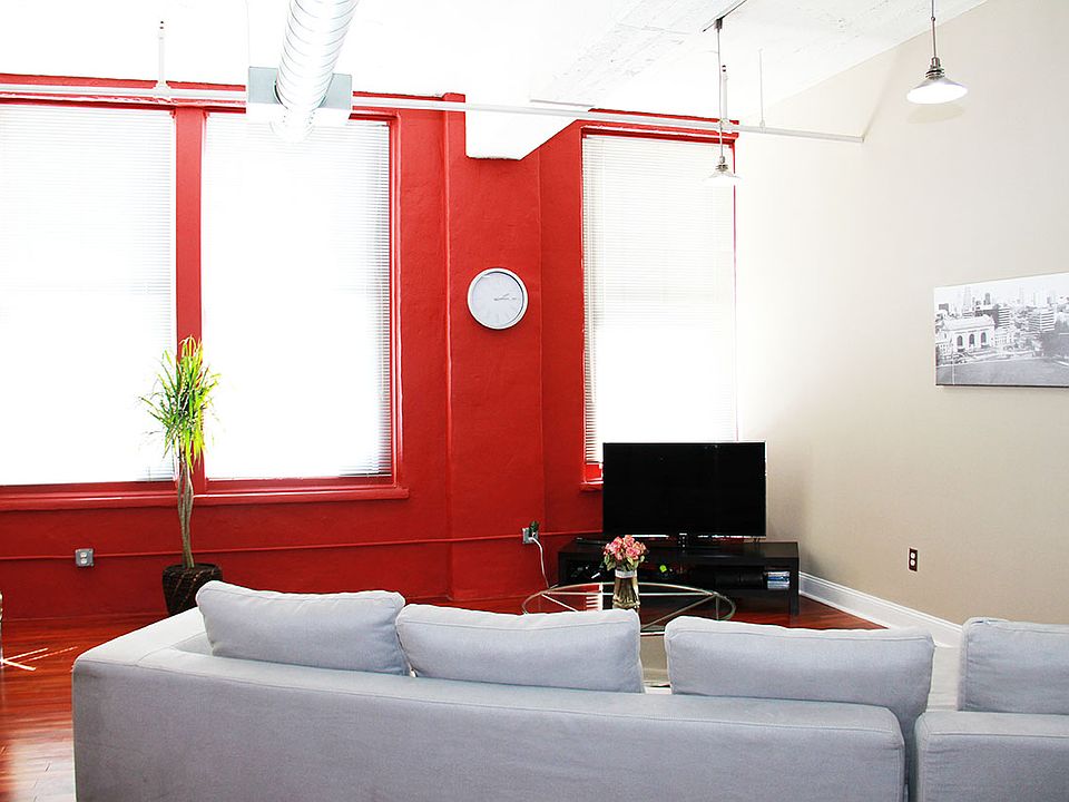 1st image of 523 Grand Blvd APT 2D