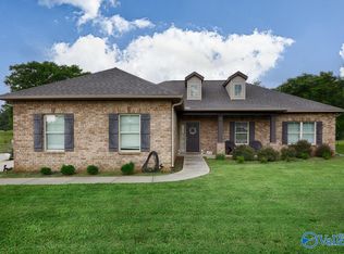 998 Love Branch Rd, Harvest, AL 35749