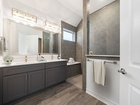 Virtually Staged Owner s Bath