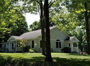 8497 Norconk Rd, Bear Lake, MI 49614