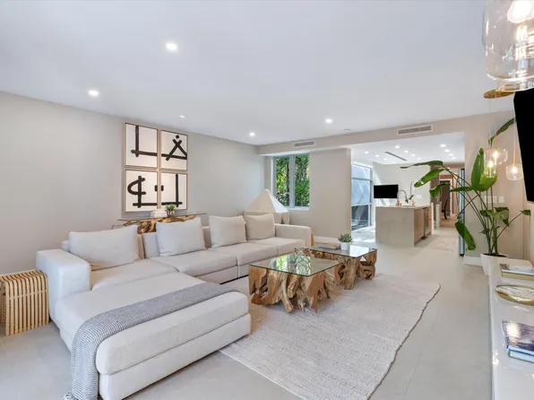 1509 NE 4th Pl, Fort Lauderdale, FL 33301