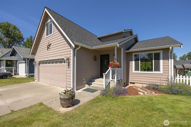 5th image of 323 Wilson Lane