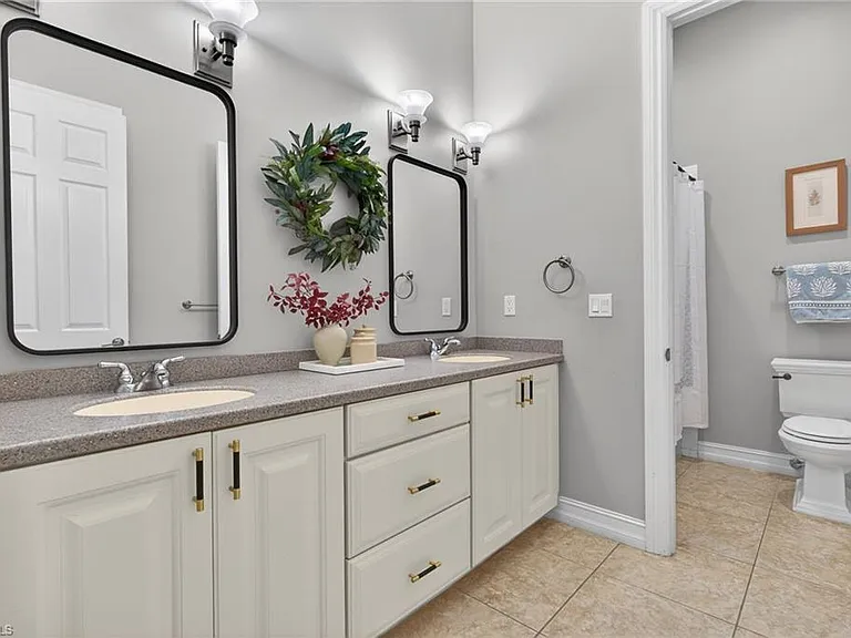 24920 Divot Dr — Photo 19