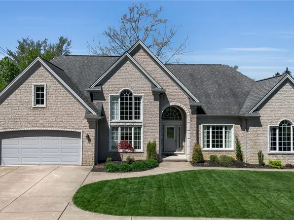 580 N Forest Rd, Buffalo, NY 14221