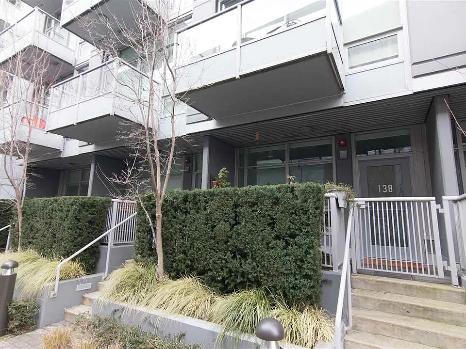 108 E 1st Ave #138