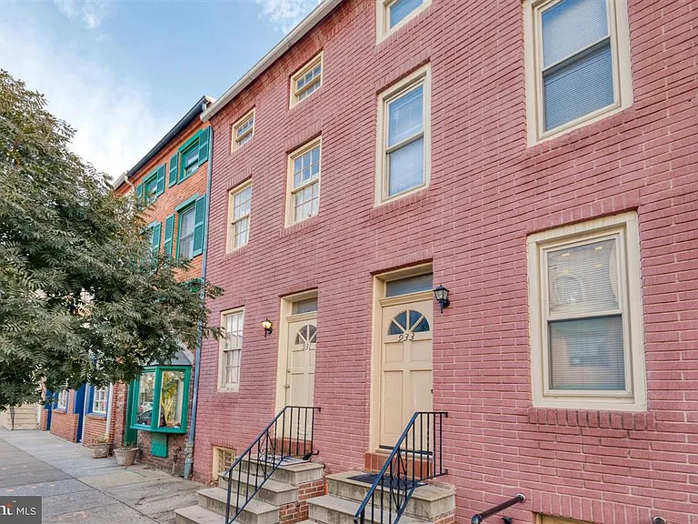 931 S Charles St — Photo 2