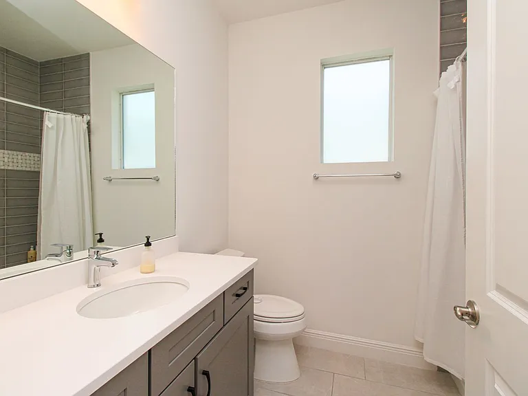 9241 Cayman Dr — Photo 14