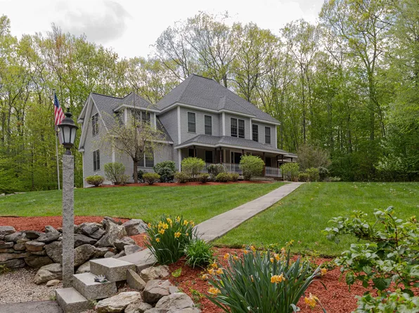 25 Justin Lane, Rochester, NH 03839