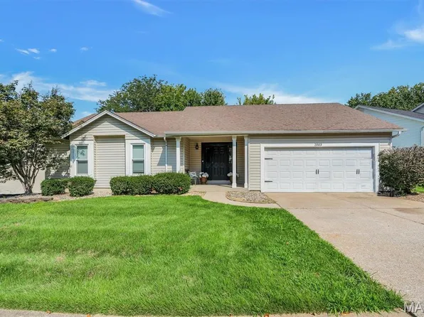 2003 Krause Hill Pl, Florissant, MO 63031