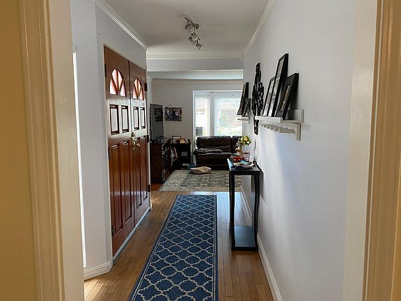 3rd image of 1354 Marlin Ave