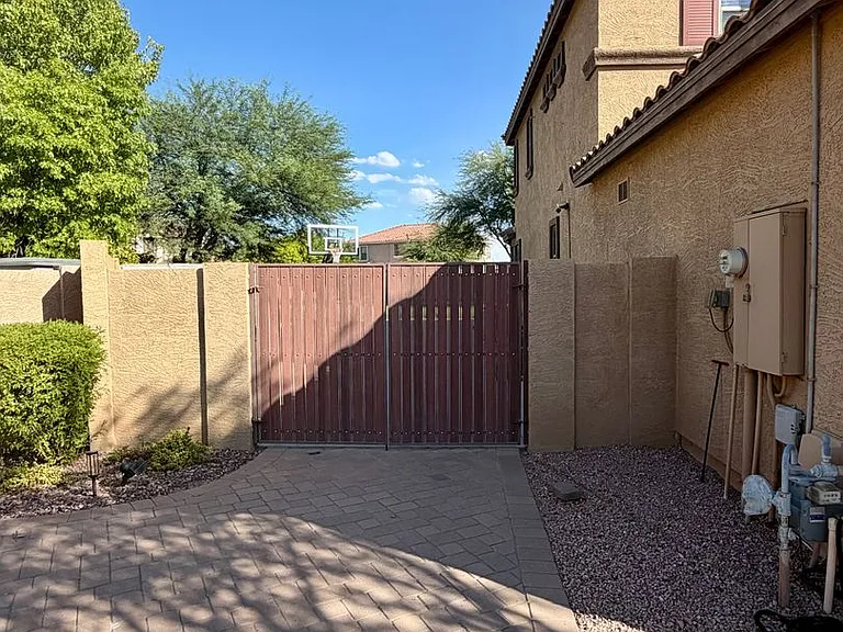 6923 S Gemstone Pl — Photo 3