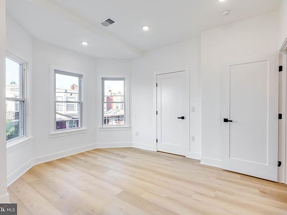 5th image of 6027 Delancey St #A